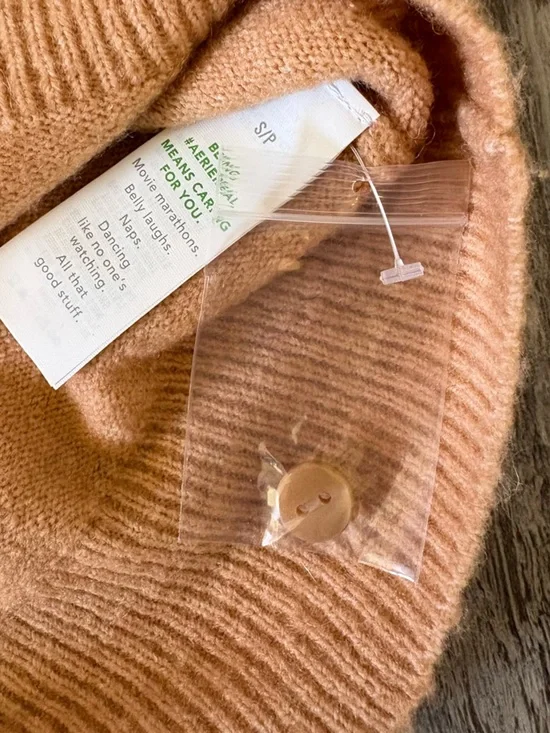 NWT aerie Cropped Button-Up Cardigan Sweater Size Small - Picture 9 of 9